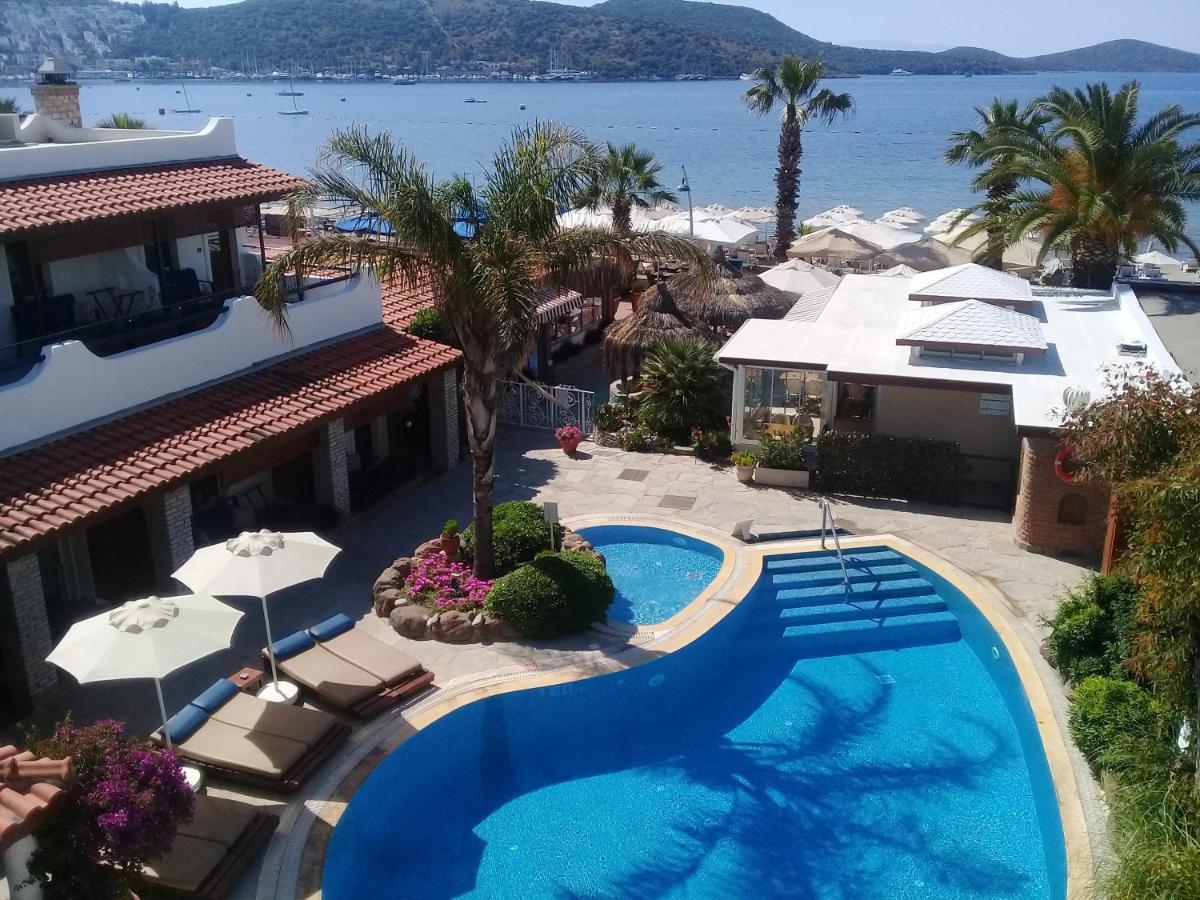 Uzhan Beach Hotel Бітез Екстер'єр фото