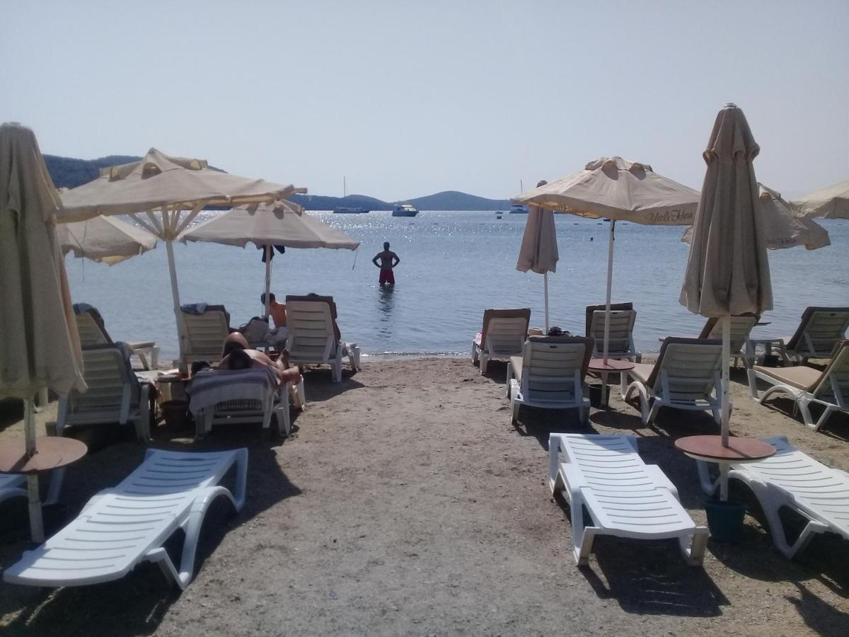 Uzhan Beach Hotel Бітез Екстер'єр фото