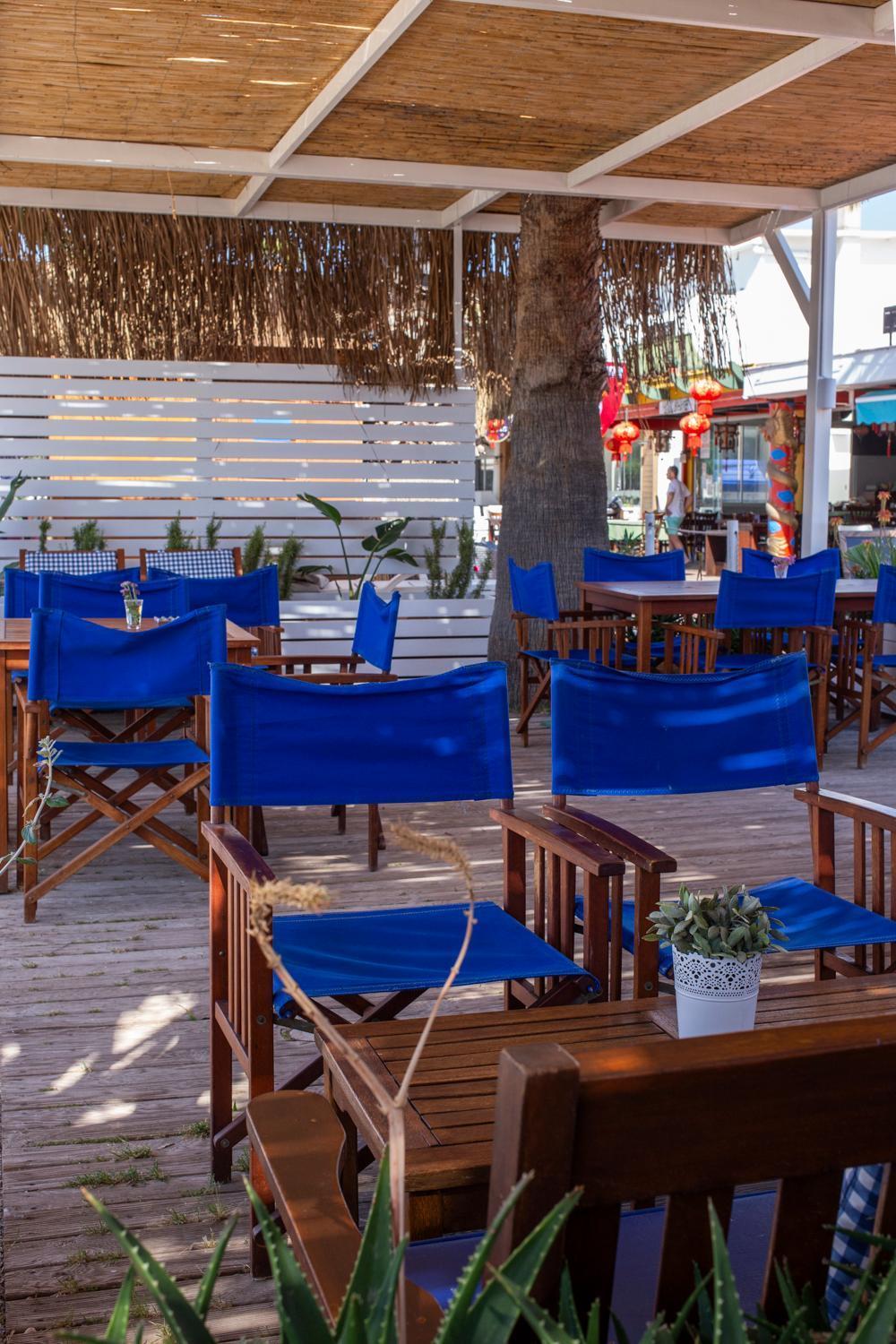 Uzhan Beach Hotel Бітез Екстер'єр фото