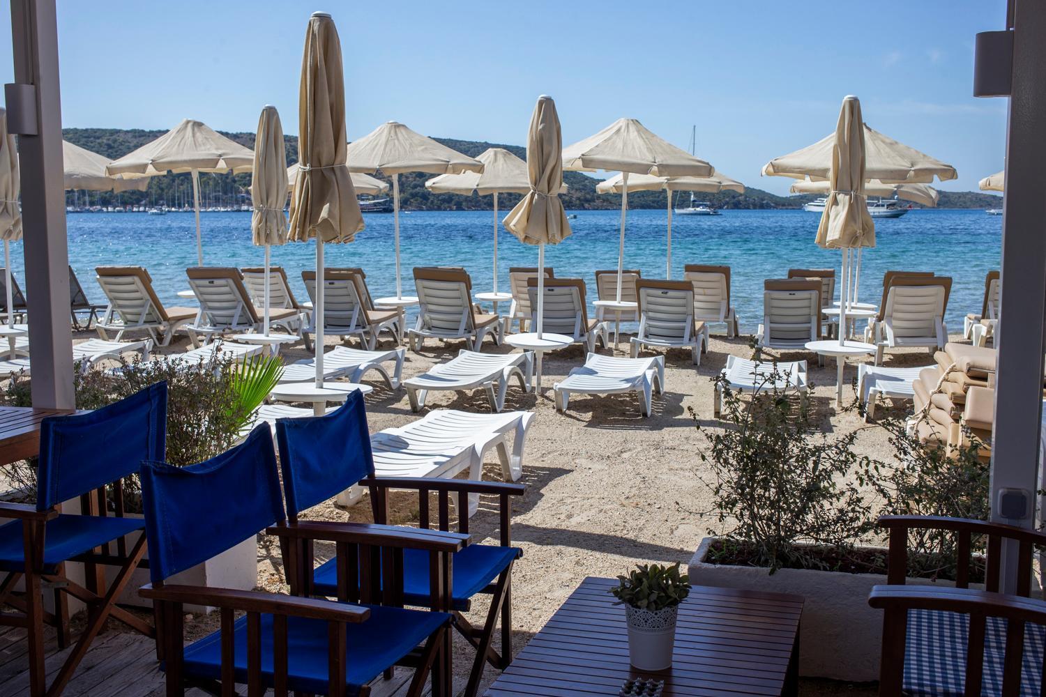 Uzhan Beach Hotel Бітез Екстер'єр фото